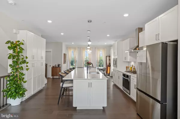 Ashburn, VA 20148,23158 HORSESHOE TRAIL SQUARE