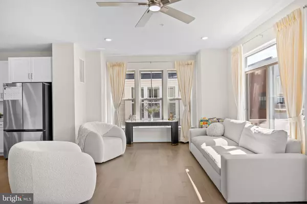 Ashburn, VA 20148,23158 HORSESHOE TRAIL SQUARE