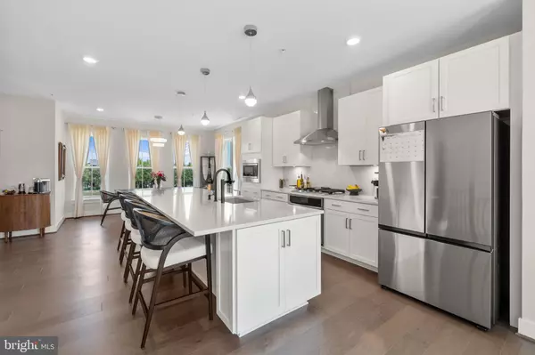 Ashburn, VA 20148,23158 HORSESHOE TRAIL SQUARE