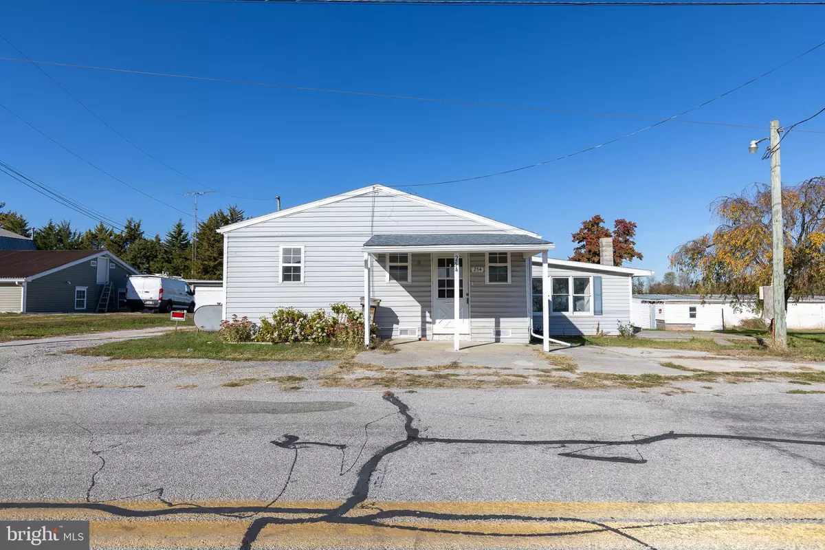 New Oxford, PA 17350,254 MOUNT MISERY RD