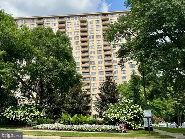 Bethesda, MD 20814,5225 POOKS HILL RD #B24N