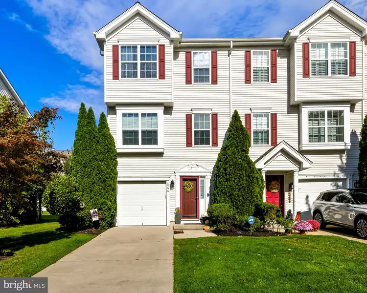 1066 BUCKINGHAM DR, West Deptford, NJ 08086