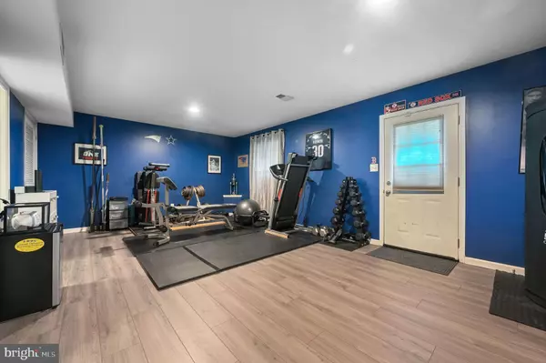 Newark, DE 19702,409 JACOBSEN DR #74