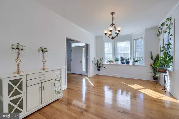 Lititz, PA 17543,327 SQUIRE LN