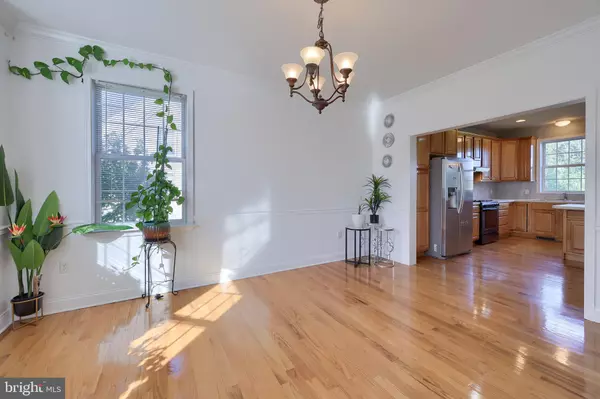 Lititz, PA 17543,327 SQUIRE LN