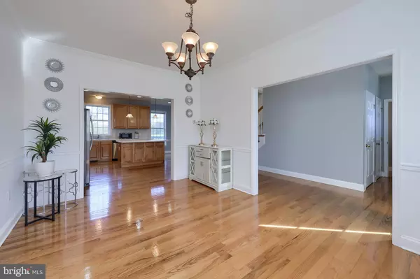 Lititz, PA 17543,327 SQUIRE LN