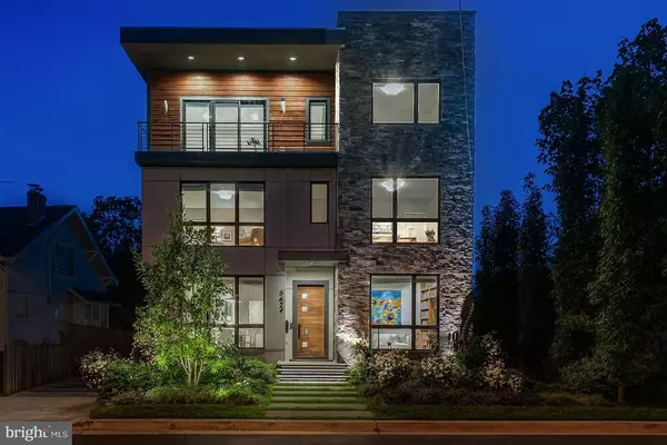 5624 SHERIER PL NW, Washington, DC 20016