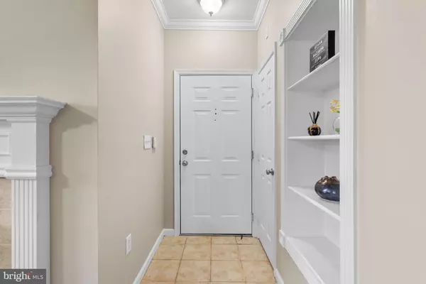 Germantown, MD 20874,19621 GALWAY BAY CIR #302