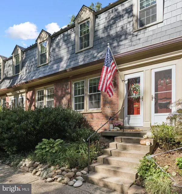 1415 S BARTON ST #252, Arlington, VA 22204