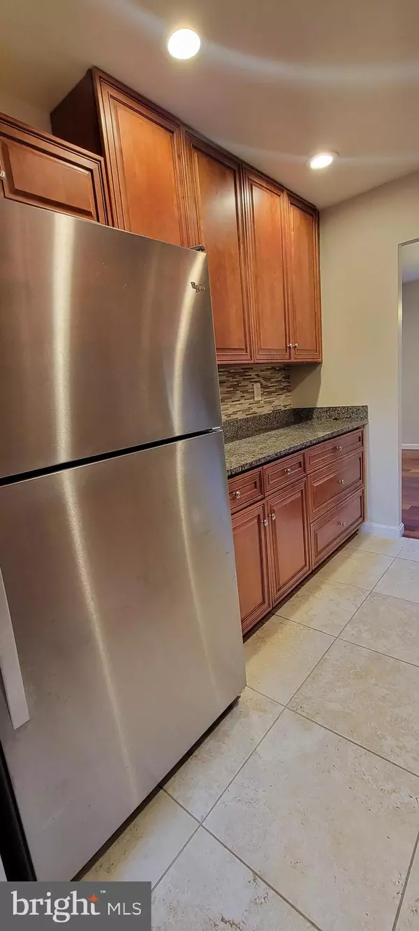 Gaithersburg, MD 20878,27 LANDSEND DR
