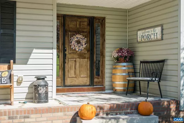 Stuarts Draft, VA 24477,1196 HOWARDSVILLE TPKE