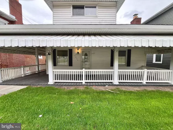 1528 E GRAND AVE, Tower City, PA 17980