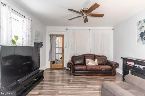 Philadelphia, PA 19120,307 E CHELTENHAM AVE