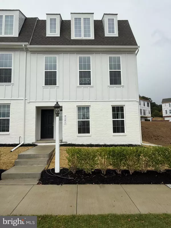 3121 OVERLOOK DR, Mechanicsburg, PA 17055