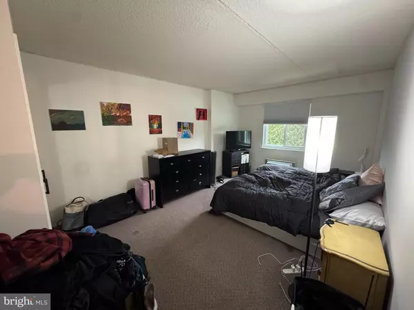 Wilmington, DE 19810,27303 VALLEY RUN DR #303