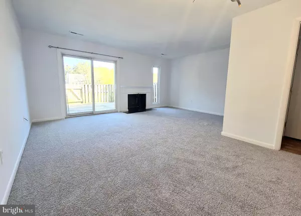 Annapolis, MD 21403,290-M HILLTOP LN