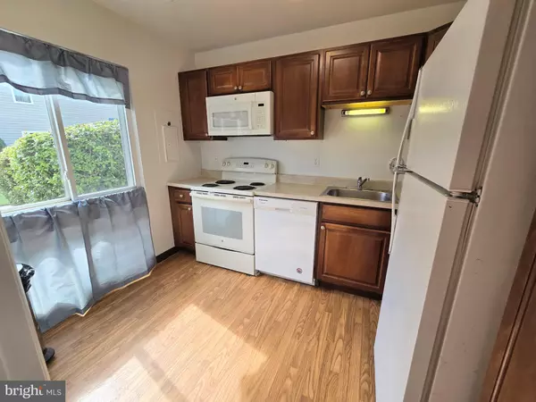 Annapolis, MD 21403,290-M HILLTOP LN