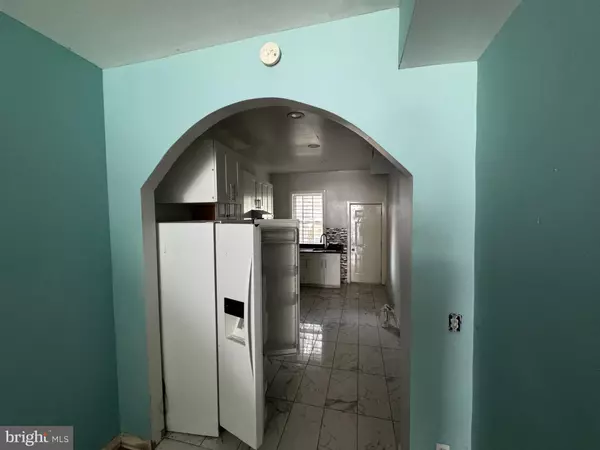 Baltimore, MD 21217,1944 W LAFAYETTE AVE