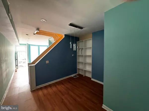 Baltimore, MD 21217,1944 W LAFAYETTE AVE