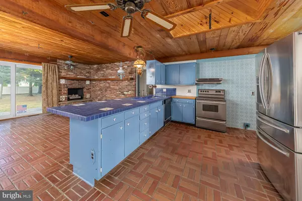 Sicklerville, NJ 08081,318 JOHNSON RD