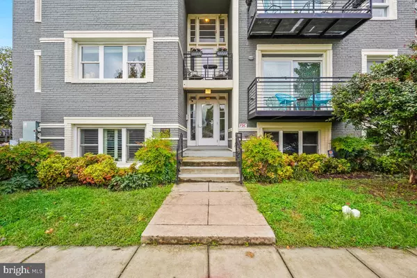 Washington, DC 20003,321 18TH ST SE #2