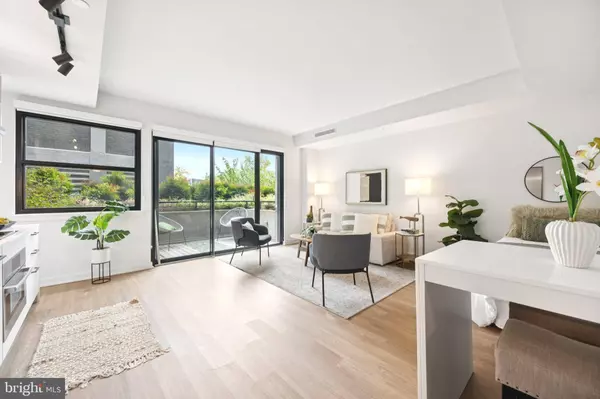 1625 ECKINGTON PL NE #315, Washington, DC 20002