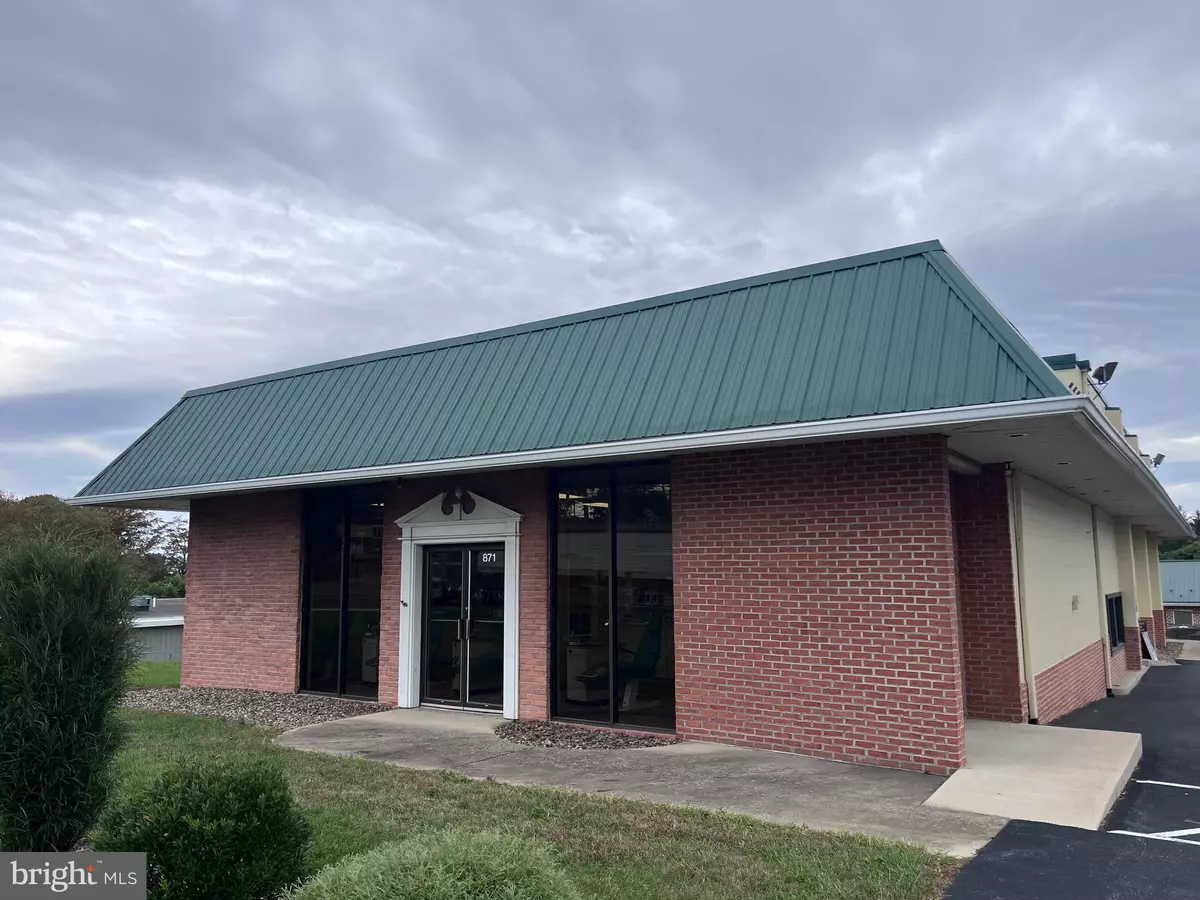 Shippensburg, PA 17257,871 W KING