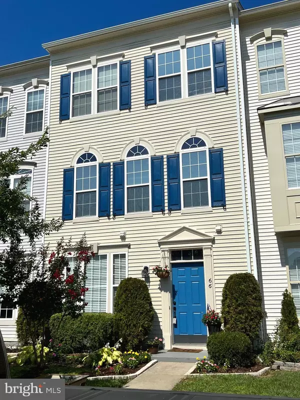 66 DAVIS ST, Charles Town, WV 25414