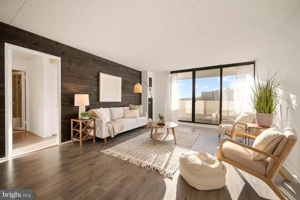 Alexandria, VA 22304,5911 EDSALL RD #908