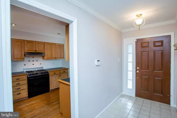 Lambertville, NJ 08530,9 STURBRIDGE CT