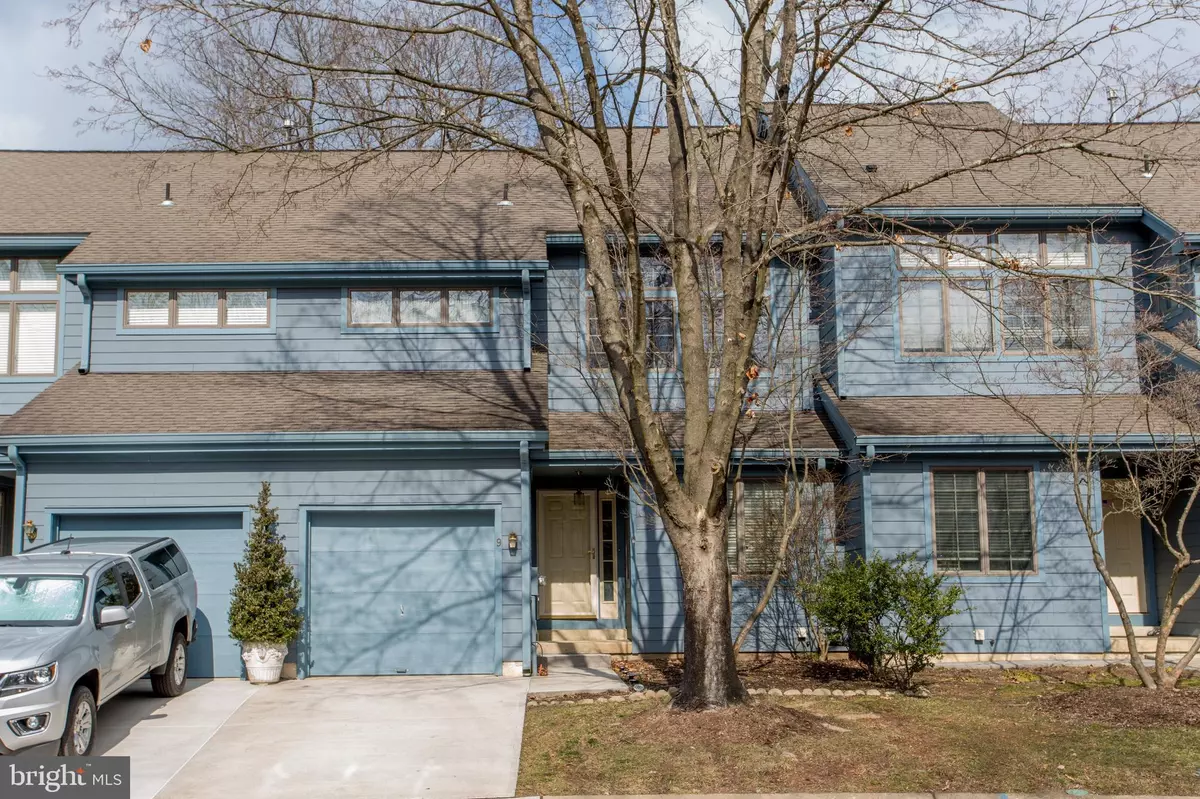 Lambertville, NJ 08530,9 STURBRIDGE CT