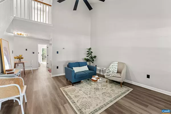 Charlottesville, VA 22902,403 RIVERSIDE AVE