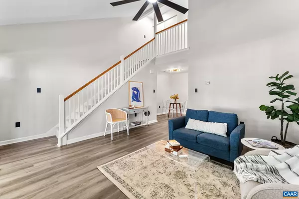 Charlottesville, VA 22902,403 RIVERSIDE AVE