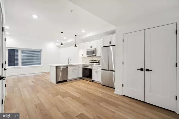 Philadelphia, PA 19130,901 LELAND #1B-102