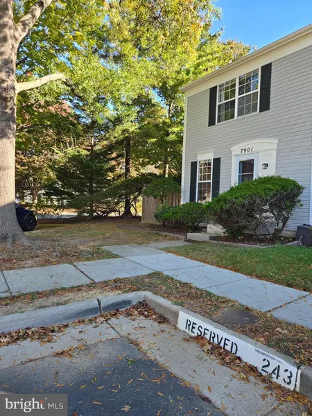 7901 OLD CARRIAGE TRL, Alexandria, VA 22315