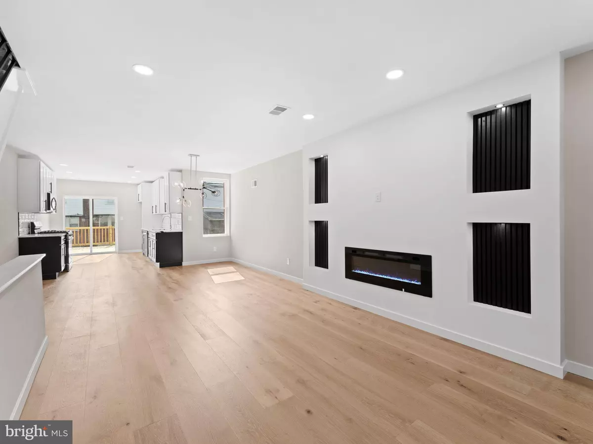 Philadelphia, PA 19150,2424 77TH AVE