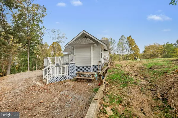 Louisa, VA 23093,161 N ANNA DR