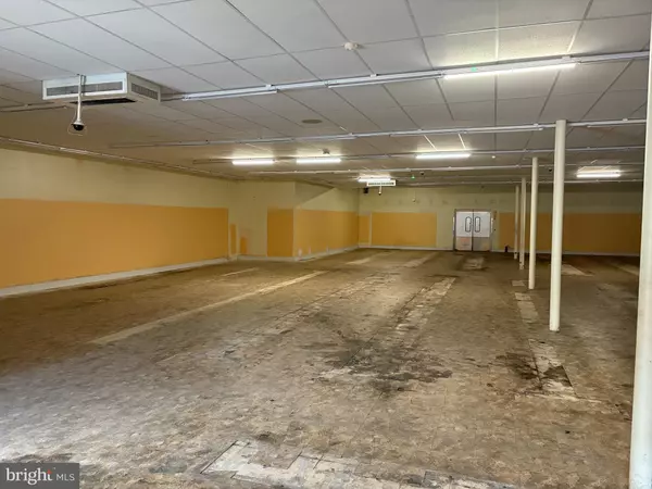 Philadelphia, PA 19132,2201 W CAMBRIA ST