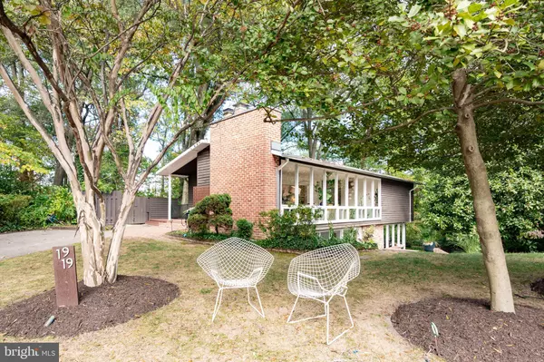 Alexandria, VA 22307,1919 MARTHAS RD