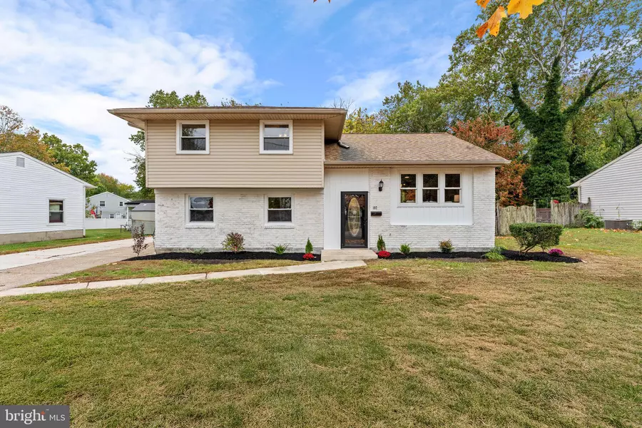 197 INDIANA AVE, Blackwood, NJ 08012