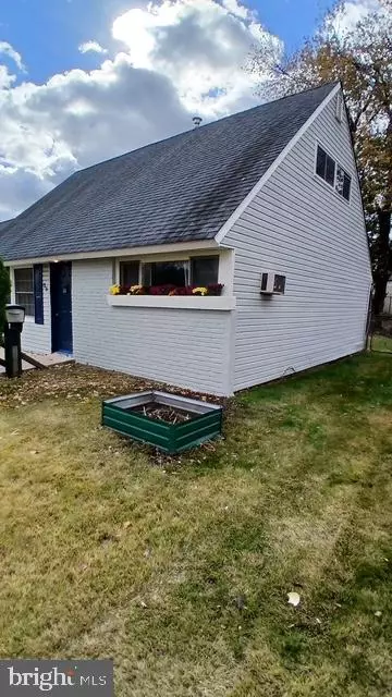 Levittown, PA 19056,35 PARKSIDE CIR