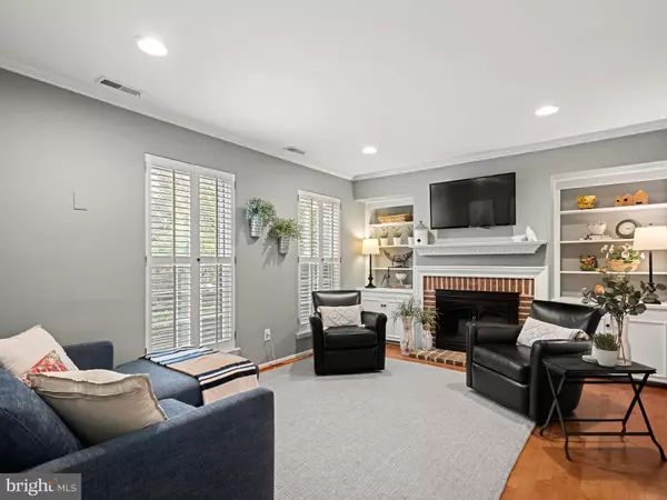 Paoli, PA 19301,2104 WEATHERSTONE DR