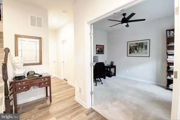 Frederick, MD 21701,304 SPRING BANK WAY