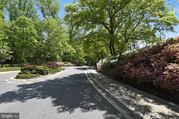 Bethesda, MD 20816,4928 SENTINEL DR #1-405