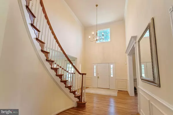 Oak Hill, VA 20171,12704 AUTUMN CREST DR