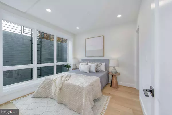 Washington, DC 20015,4347 HARRISON ST NW #2