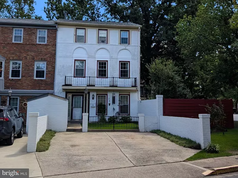 13133 PUTNAM CIR, Woodbridge, VA 22191