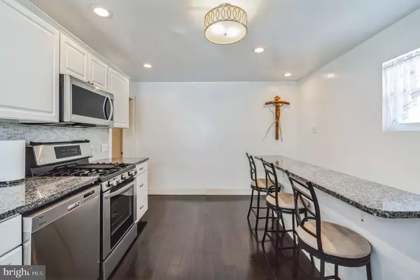 Philadelphia, PA 19128,6774 RIDGE AVE #2