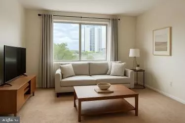 Alexandria, VA 22304,5340 HOLMES RUN PKWY #516