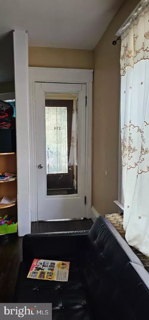 Trenton, NJ 08618,234 HILLCREST AVE